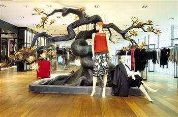 �ռ���װ���ʦ